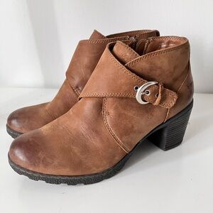 Born BOC Brown Leather Ankle Boots with buckle size 10